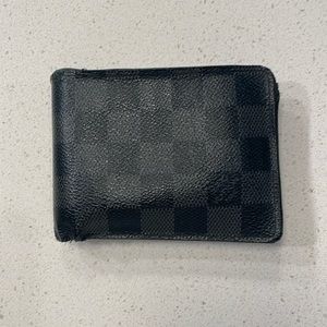 Louis Vuitton Men’s Multiple Wallet